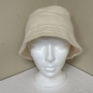 Vintage Banana RepublicLambs Wool Angora Rabbit Hair Bucket Hat